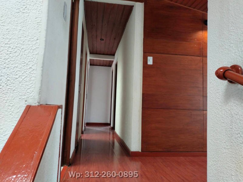 Hall alcobas y estudio